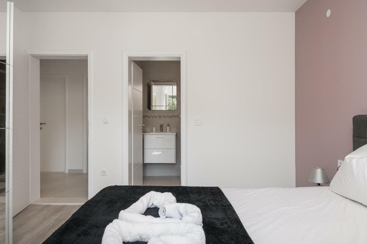 Apartments Lidija Кавтат Екстериор снимка